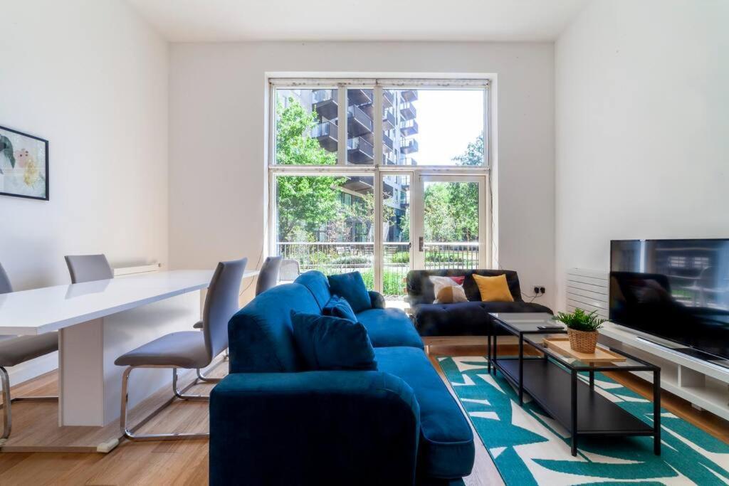 Stunning New 3 Bdr Duplex Wbalcony, East London Lägenhet Exteriör bild