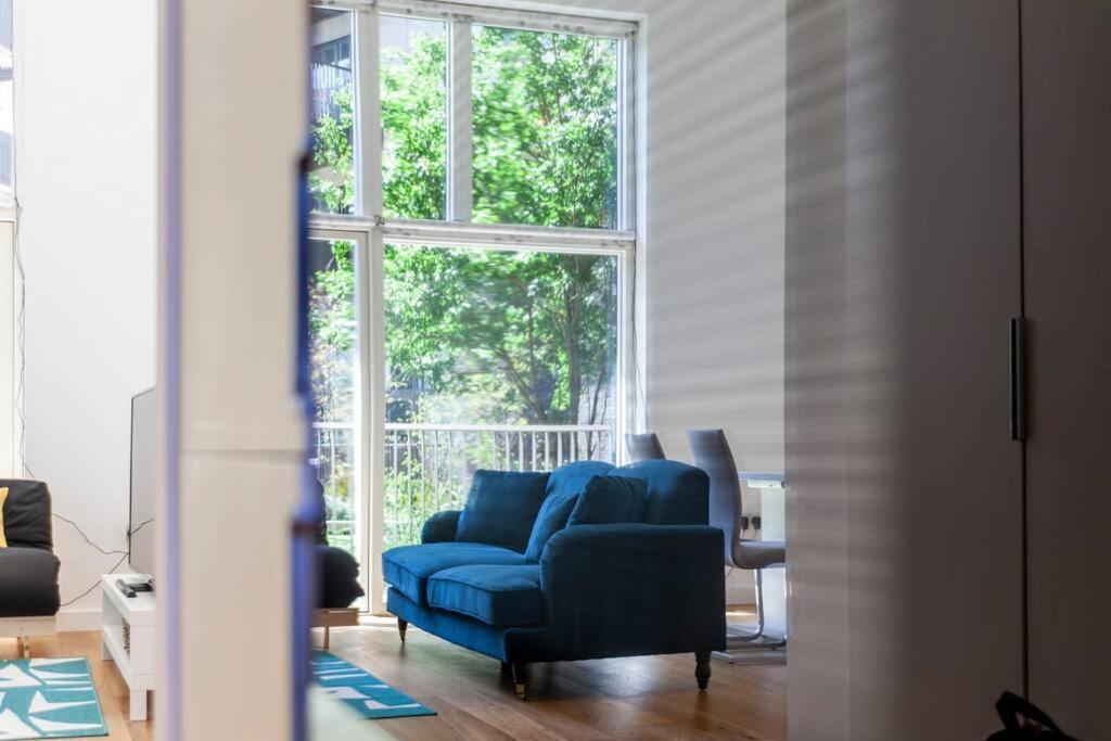 Stunning New 3 Bdr Duplex Wbalcony, East London Lägenhet Exteriör bild